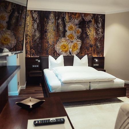 Hotel - Pension & Gaststaette "Alter Koenig" Hettstedt Εξωτερικό φωτογραφία